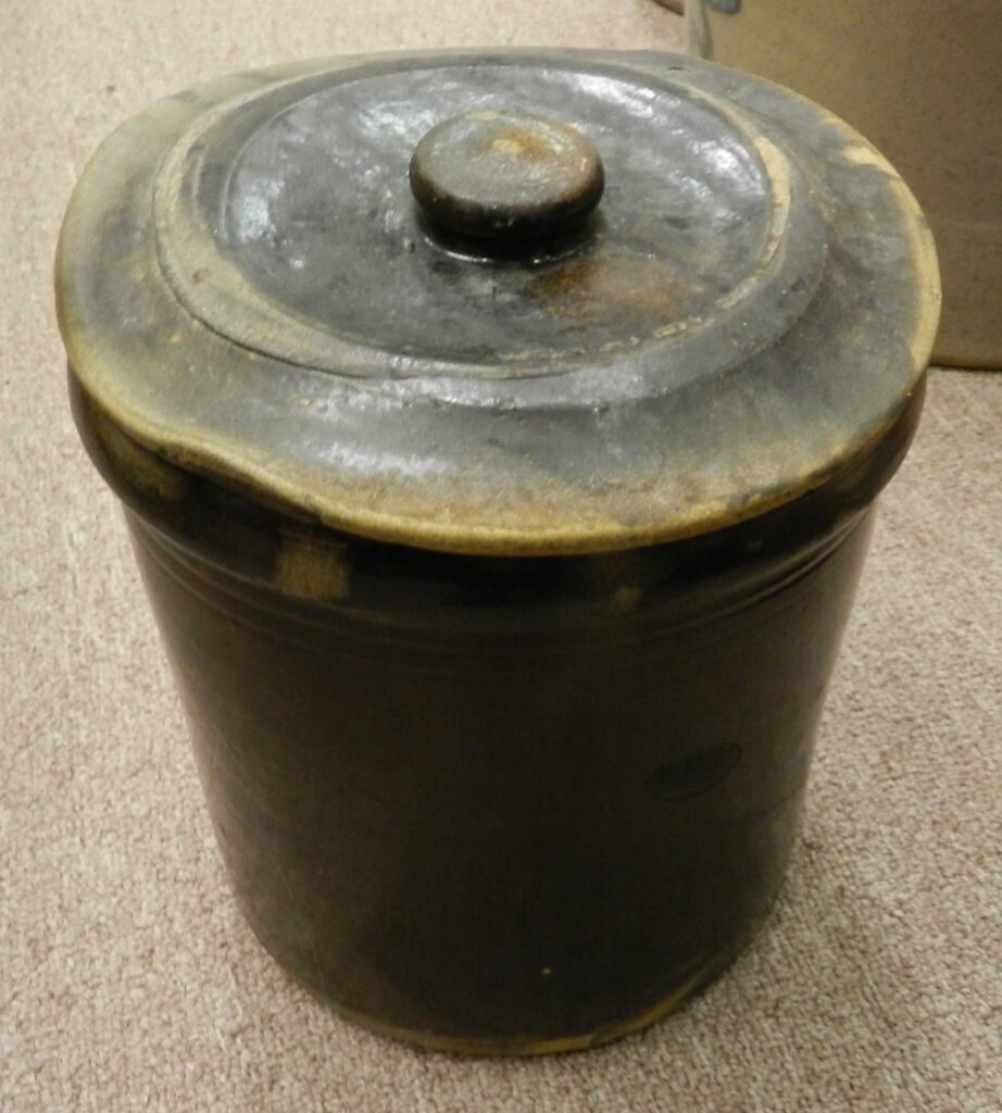 Crock with lid unsigned