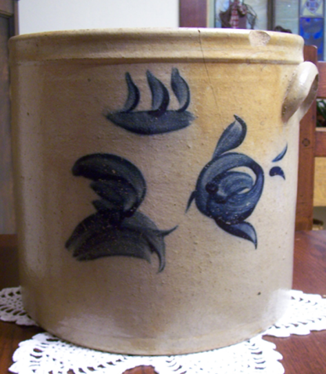 Bachelder butter pot with Roman Numeral capacity